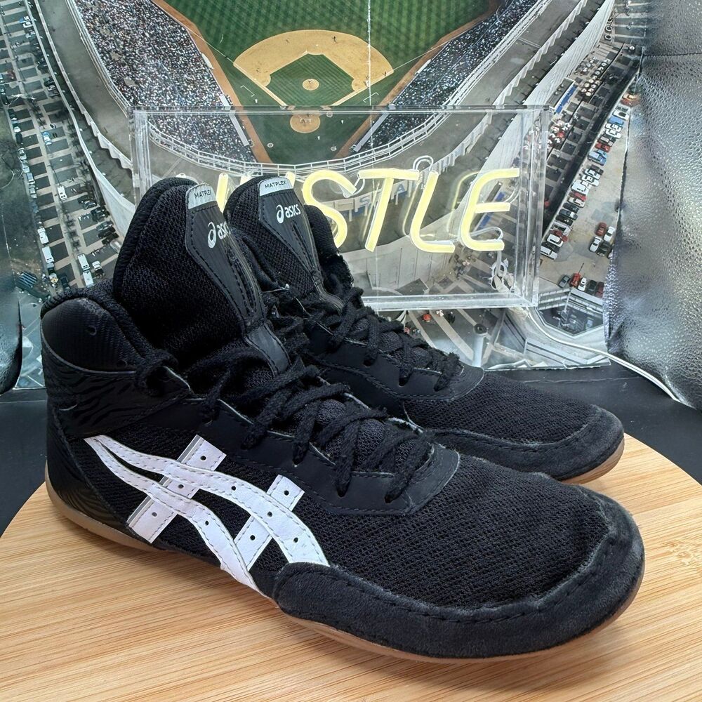 ASICS Matflex 7 Wrestling Shoe Black/White/Gum Men Size 8